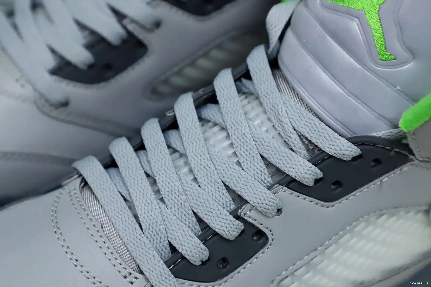 5 RETRO 2022 AIR 'GREEN JORDAN Kimikick BEAN' 0409